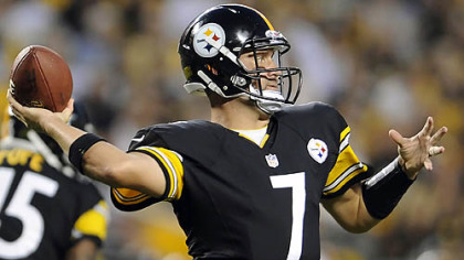 Steelers quarterback Ben Roethlisberger looks to pass against the Colts.