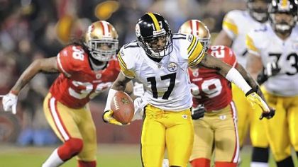 Mike Wallace in a game at San Francisco last season.