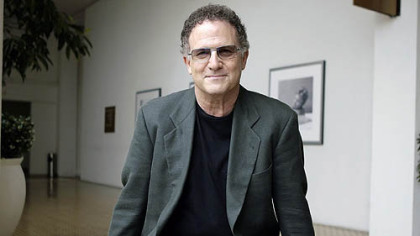 Albert Brooks -- "My sense of humor is pretty much who I am and the way I like to make people laugh is organically."
