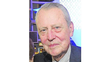 Thomas E. Starzl, Pitt's pioneering liver transplant surgeon