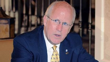 Former U.S. Comptroller General David Walker discusses his "$10 million a minute" tour, which warns of the nation's budget debt and Social Security and Medicare obligations.