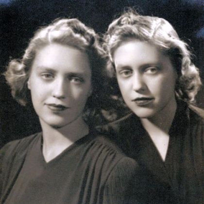 Pittsburgers Jean (left) and Nancy Davis left the Pittsburgh Foundation $9 million in their will. They both died within the past year at age 97.