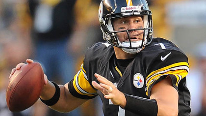 Steelers quarterback Ben Roethlisberger drops back to pass against the Jets.