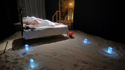 In one room. you walked barefoot through sand to meet "Beach Woman" (Cassie Brehmer), who invited you onto her bed to sit and talk about dreams and memories -- until she abruptly dismissed you (and sent you to a room with a silent monk).