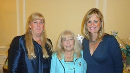 Fran Donohue, Patty Orringer and Sue Smerdell.