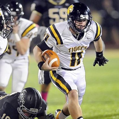 North Allegheny quarterback Mack Leftwich