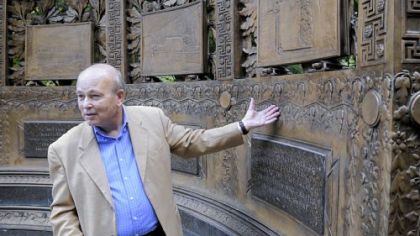 Richard Ekstrom plans to restore the George Westinghouse memorial in Schenley Park. A group of former Westinghouse Corp. employees are also in on a fundraising campaign.