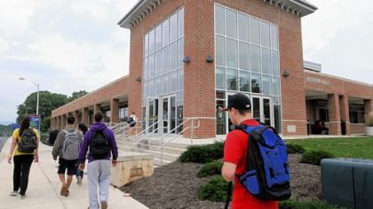Shippensburg University's Reisner Dining Hall was renovated and expanded to change the school's dining experience.