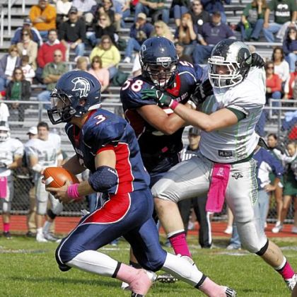 Shaler's Brad Good finds an opening against Pine-Richland Saturday. Pine-Richland rolled to a 49-6 victory in the Class AAAA Northern Eight matchup.