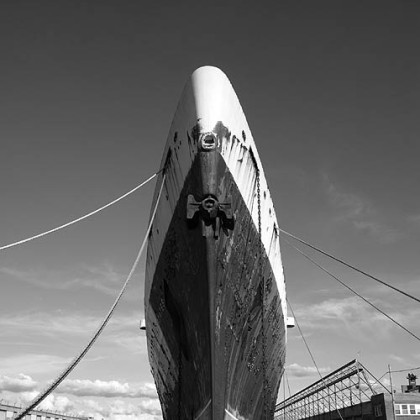 Compared to the wide profile bows of today's modern cruise ships, this bow looks like a knife.