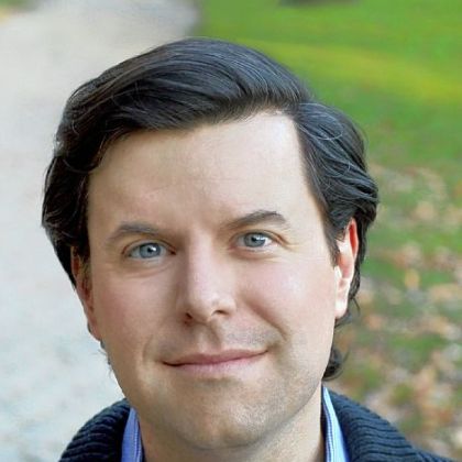 Award-winning investigative reporter Charles Duhigg will be in town with former Alcoa executive Paul O'Neill for a fundraising event Friday.