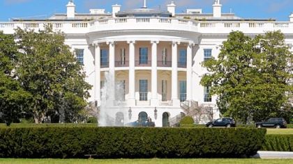 White House view from the South Lawn.