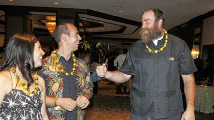 Brett Keisel, right, talks with Melissa and Michael Sabbia.