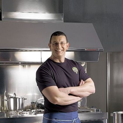 Chef Robert Irvine will be at Palace Theatre in Greensburg on Nov. 9.