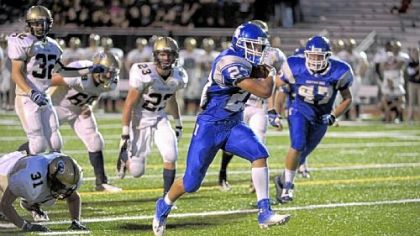 Joey DeFloria runs for a Hempfield touchdown.