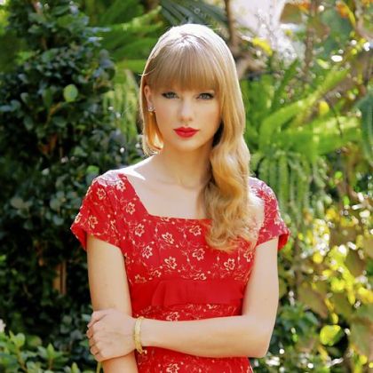 Taylor Swift -- "I just need to see someone and feel oh, no, uh-oh."
Gene Hackman -- In a little tussle in Santa Fe.