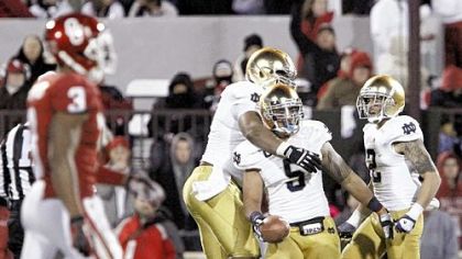 Notre Dame linebacker Manti Te?o (5) celebrates with teammates in the Irish?s win Oct. 27 against Oklahoma.