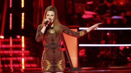 Loren Allred sings Amy Winehouse's "You Know I'm No Good" to win her knockout round on "The Voice."