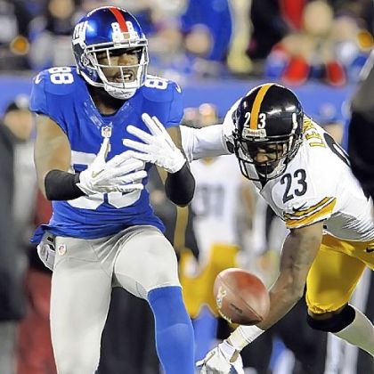 Steelers' Keenan Lewis is called for interference on the Giants' Hakeem Nicks in the second quarter.