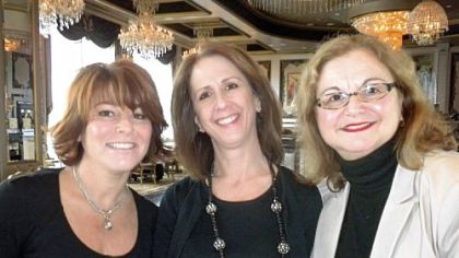 Chairs Andrea Haney, Peggy Versaw, and chair Joan Campasano Hoover.