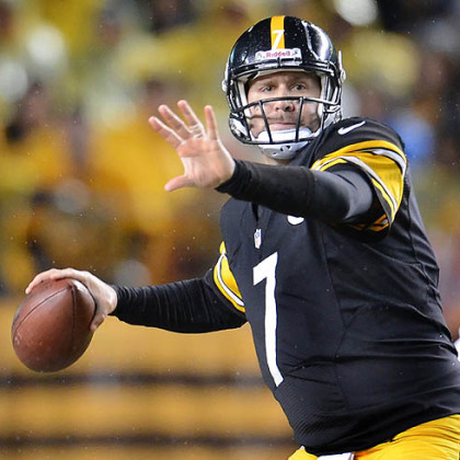 Steelers quarterback Ben Roethlisberger drops back to pass against the Chiefs