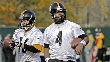 Steelers quarterbacks Charlie Batch and Byron Leftwich practiced last week at the team's South Side facility.
