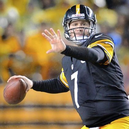 Steelers quarterback Ben Roethlisberger drops back to pass against the Chiefs