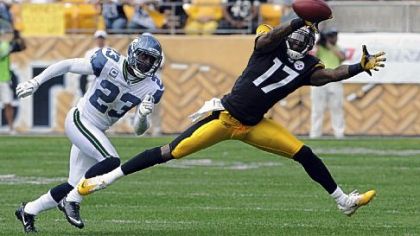 Mike Wallace has yet to sign a contract -- long term or otherwise -- creating an air of uncertainty heading into camp.