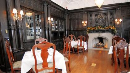 The dining room of the Willis McCook mansion on Fifth Avenue.