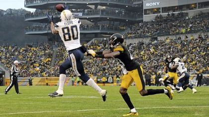 Chargers receiver Malcom Floyd pulls in a pass for a touchdown against the Steelers' Keenan Lewis in the third quarter Sunday at Heinz Field.