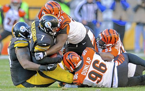 Steelers pass up shot to make postseason